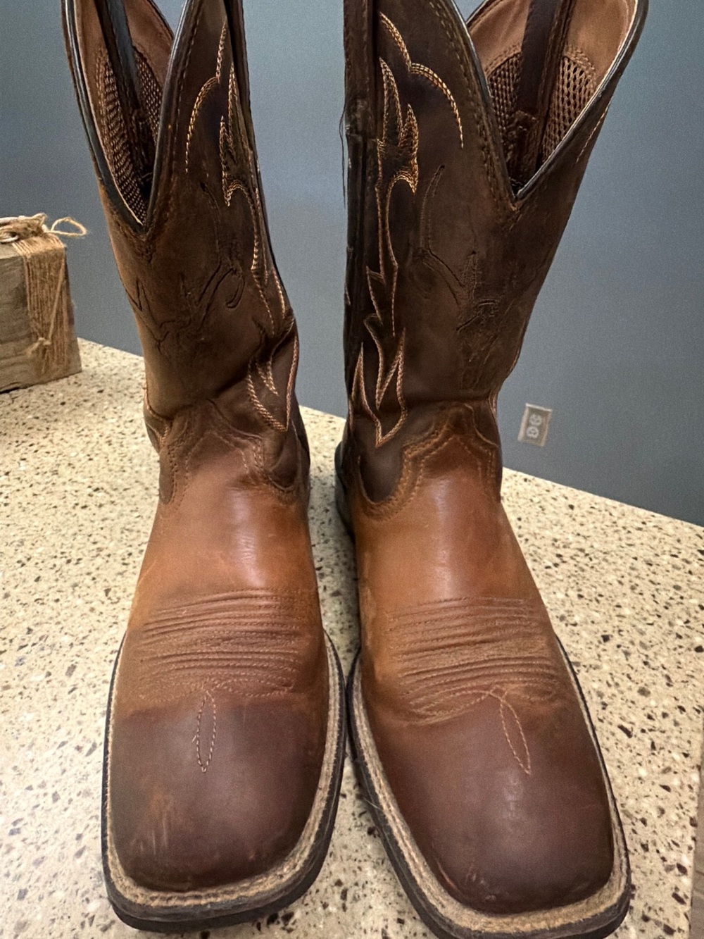 Ariat Men's Sport Outdoor Leather Cowboy Boots - US 8.5D